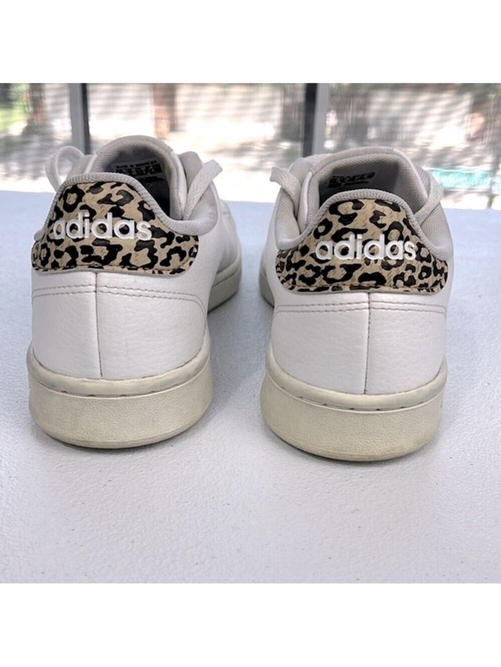 Adidas Advantage Sneakers 9.5 White Leopard Animal Accent Stan Smith Style Shoes - Picture 6 of 10